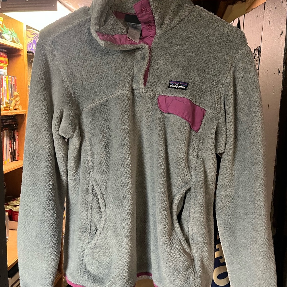 PATAGONIA WOMENS RE TOOL FLEECE SIZE MEDIUM PULLOVER SNAP T GRAY